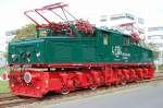 Hier noch mal aus anderer Perspektive die Industrie-E-Lok aus dem Braunkohletagebau, die 4-1124-100-B3 BKK Biterfeld (Typ EL2/20), 18.09.10 Werksgel�nde Bombardier Werk Hennigsdorf (Tag der offenen