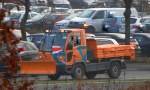 multicar mit Kehrschild der Fa.RPG am 13.12.13 Berlin-Marzahn.