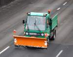 Noch ein multicar mit R�umschild f�r den Winterdienst, 15.02.10 Berliner Stadtautobahn H�he Knobelsdorffstr.