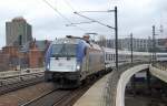 EC 44 aus Warschau mit Husarz 5 370 007 kommt Berlin Hbf an, 03.02.13