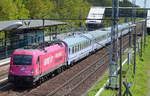 EC aus Warschau mit dem PKPIC Husarz 5 370 009 Richtung Berliner Zentrum am 17.05.17 Berlin-Wuhlheide.