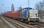 Rennsteigbahn mit der angemieteten MWB Lok V1702 (203 103-7) mit Holzzug Richtung Karower Kreuz Berlin, 07.03.14