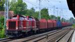 Rennsteigbahn (RBG) mit Doppeltraktion 213 334  Marion  + 213 339  Diana  und einem langen Leerzug Stammholztransportwagen am 22.06.15 Berlin-Karow.