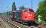 �berraschung am Samstag vor Pfingsten in Berlin Karow, die Erfurter Bahnservice GmbH (EBS) mit ihrer Nohab 1131 (92 80 1227 003-1 D-EBS, Nohab 1957) mit der schwarzen EBS 142 145-2 am Haken Richtung