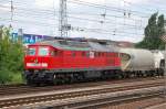 MEG 313 (232 068-7) mit Ganzzug Staubsilowagen vom Industrie�bergabegebiet Berlin Nordost kommend am 08.08.13 Berlin-Springpfuhl.