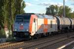 Noch mal von Nahem, hvle 246 010-3 (92 80 1246 010-3 D-HVLE) am 19.09.12 Berlin-Karow mit Kesselwagenzug.