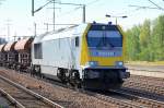Noch mal aus der N�he, die VOITH MAXIMA 30 CC 263 004-4 mit Ganzzug Sch�ttgutwagen am 14.09.1,3 Bhf. Flughafen B erlin-Sch�nefeld.