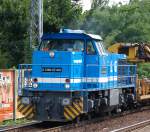 SLG G 1206-SP-022 (92 80 1275 843-1 D-SLG, Bj.2003) mit firmeneigenen Gleisumbauzug UM-S 2001  Heinrih der Starke  Richtung Bernau unterwegs, 25.07.08 Berlin-Karow.
