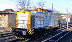Die sehe ich hier vor Ort das erste Mal in neuen Farbschema, die optisch ansprechende SGL V 150.04 (92 80 1293 510-4 D-SGL, LEW Bj.1983 + 02.1999 Umbau bei Regental Fahrzeugwerkstätten GmbH, Reichenbach (Vogtland) [gemäß Umbaukonzept BR 293 der ABB Daimler Benz Transportation GmbH] am 05.02.18 verlässt den Gbf. Berlin-Köpenick. 