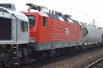 ECR/MEG 266 442-3 mit der MEG 610(143 848-0) und Zemenstaubzug(leer) am Haken am 16.09.16 Bf.