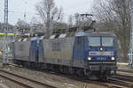 RBH Doppeltraktion 110 (143 084-2) + 132 (143 307-7) am 25.01.17 Berlin-Springpfuhl Richtung Stendell.
