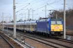 Der InterConnex Richtung Warnem�nde mit 146 519-4 (91 80 6146 519-4 D-RBB), 26.11.11 Berlin-Blankenburg.