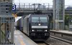 MRCE Mietlok 185 563-4 für BoxXpress mit KLV-Zug am 30.09.14 Berlin-Hohenschönhausen.