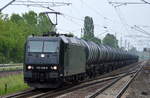 EG muss eine gute Auftragslage im Moment besitzen, sie hat nun auch die MRCE 185 546-9 angemietet, hier mit Kesselwagenzug (leer) Richtung Stendell am 26.05.16 Berlin-Hohenschönhausen.