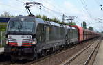 DB Cargo mit der MRCE Doppeltraktion X4 E - 614 + X4 E - ??? mit Erzzug (leer) Richtung Rostock am 02.08.17 Bf.