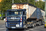 VOLVO FM 410 Wechsellader mit Hänger mit Abrollcontainern der Entsorgungsfirma ALBA am 15.09.16 Berlin-Marzahn.