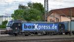 MRCE Dispolok Siemens Vectron X4 E-850 (91 80 6193 850-5 D-DISPO, Siemens Bj.2013) für BoxXpress mit Containerzug am 24.05.14 Durchfahrt Bhf.