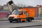 MB Sprinter der Berliner Stadtreinigung (BSR KS 694), 28.02.13 Berlin-Putlitzbr�cke.
