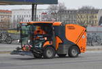  Die Kehrmaschine URBAN-SWEEPER S2 vom Hersteller KÜPPER WEISSER GmbH (Haschung Group) der Berliner Stadtreinigung (BSR Nr. KW 714) am 13.03.17 Berlin-Putlitzbrücke.