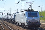 CTL mit der akiem Mietlok 37030 und Kesselwagenzug am 08.09.16 Bf.