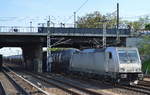 CTL mit der akiem Mietlok 186 263-0 und Kesselwagenzug (leer)Richtung Stendell am 17.05.17 Berlin-Springpfuhl.