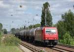 HGK mit 2053/185 605-3 mit Kesselwagenzug am 23.05.13 Berlin-Karow.