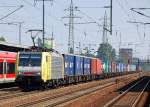 MRCE Dispolok der ITL ES 64 F4-205 (91 80 6189 205-8 D-DISPO) mit Containerzug, 06.06.11 Bhf.