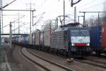 MRCE Dispolok ES 64 F4-289 (91 80 6189 289-2 D-DISPO) der ITL mit Containerzug am 29.12.11 Bhf.