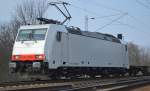Inzwischen �u�erlich nicht mehr erkennbar, ex Crossrail Lok 185 579-0 f�r die ITL mit Containerzug am 09.03.16 Berlin-Wuhlheide.