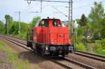 LOCON 214 (214 004-4) am 06.05.15 Richtung Berlin-Karow gesichtet in Röntgental b.Berlin.