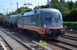 LOCON Benelux mit der angemieteten HECTORRAIL 242.571 FITZGERALD  (91 80 6182 517-3-S-HCTOR, Siemens Bj.2002) und Kesselwagenzug am 24.07.15 Berlin-Hirschgarten.