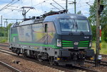 ELL Vectron 193 207-8 (NVR-Number: 91 80 6193 207-8 D-ELOC, Siemens Bj.2014) angemietet von LTE am 05.07.16 Durchfahrt Bf.