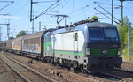 Die österreichische LTE mit der ELL Vectron 193 215[NVR-Number: 91 80 6193 215-1 D-ELOC, Siemens Bj.2015]und einem Ganzzug österreichischer Schiebewandwagen am 15.09.16 Durchfahrt Bf.