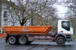IVECO TRAKKER 380 Abrollkipper der Baufirma MATTHÄI am 20.03.14 Berlin-Pankow.