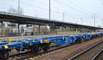 Ein neuer aktueller Gelenk-Containertragwagen in blauer Lackierung vom Einsteller NACCO mit niederländischer Registrierung mit der Nr. 37 TEN 84 NL-NACCO 4961 066-6 Sggmrss 90´am 22.01.18 Bf. Flughafen Berlin-Schönefeld.