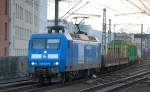 PRESS 145 023-6 (91 80 6145 083-2 D-PRESS) mit Leerzug Rungenwagen f�r Holztransporte Richtung Berlin-Gesundbrunnen, 21.12.11 Berlin-Wedding.