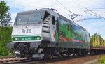 PRESS 145 023-6 (145 083-2) mit einem Güterzug Stammholz-Transportwagen (leer) am 19.06.16 Berlin-Wuhlheide.