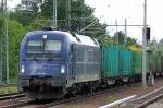 In Moment f�r Raildox t�tig die mgw Service Lok 183 500 (91 80 6183 500-8 D-MGW) mit Leerzug Rungenwagen f�r Holztransporte unterwegs Richtung Bernau, 15.05.12 Berlin-Blankenburg.