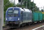 Noch mal von Nahem mgw Lok 183 500 (91 80 6183 500-8 D-MGW) mit Leerzug Holzrungenwagen f�r Raildox, 15.05.12 Berlin-Blankenburg.