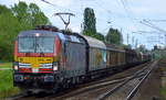 TXL mit der MRCE Vectron (wurde 2016 auf der INNO TRANS präsentiert) X4 E - 640 [NVR-Number: 91 80 6193 640-0 D-DISPO, Siemens Bj.2016]  CONNECTED BY RAIL  und einem Ganzzug Schiebewandwagen am