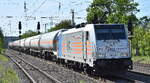 HSL Logistik GmbH, Hamburg [D] mit der geleasten Railpool Lok  186 551  [NVR-Nummer: 91 80 6186 551-8 D-Rpool] mit einem Ganzzug Druckgaskesselwagen (Butadiene) am 29.04.25 Höhe Bahnhof Saarmund.