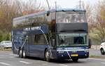 Niederl�ndischer Doppelstockreisebus, ein VanHool TD 927 Astromega der Fa.