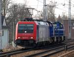 Lokzug f�r Infra Leuna mit Re 482 041-1 (91 85 4482 041-1 CH-SBBC) mit zwei MaK G 1206 Lok&acute;s von Infra Leuna: Lok 210 (92 80 1275 013.-1 D-LEUNA, VL Bj.2010)+ Lok 206 (92 80 1275 806-8 D-LEUNA,