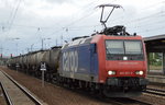 Re 482 033-8 für HSL mit Kesselwagenzug am 05.10.16 Bf.