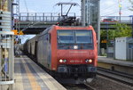 Nach einem Tag fast ohne Güterzüge im Berliner Raum kam die HSL RE 482 034-6 noch mit einem Getreidesilozug (leer) Richtung Mukran am 04.09.16 durch Berlin Hohenschönhausen.