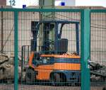 Ein Gabelstapler von TOYOTA Typ? eines Kohleh�ndlers auf dem Berliner Westhafengel�nde, 04.08.08
