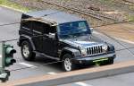 Jeep Wrangler als Firmenfahrzeug, 09.07.12 Berlin Alexnderplatz.