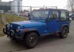 Jepp Wrangler in dunkelblau, 18.11.13 N�he S-Bhf.