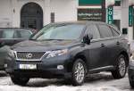 Neben Porsche wird auch im Hause LEXUS ein SUV produziert in der gehobenen Preiskategorie, es ist ein RX450h, 15.02.10 Berlin-Charlottenburg.