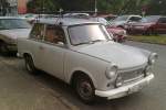 Trabant 601 de Luxe, inwieweit das ein Original von Farbe und Frontaufbau her ist vermag ich nicht genau zu beurteilen, 12.06.12 Berlin-Pankow.